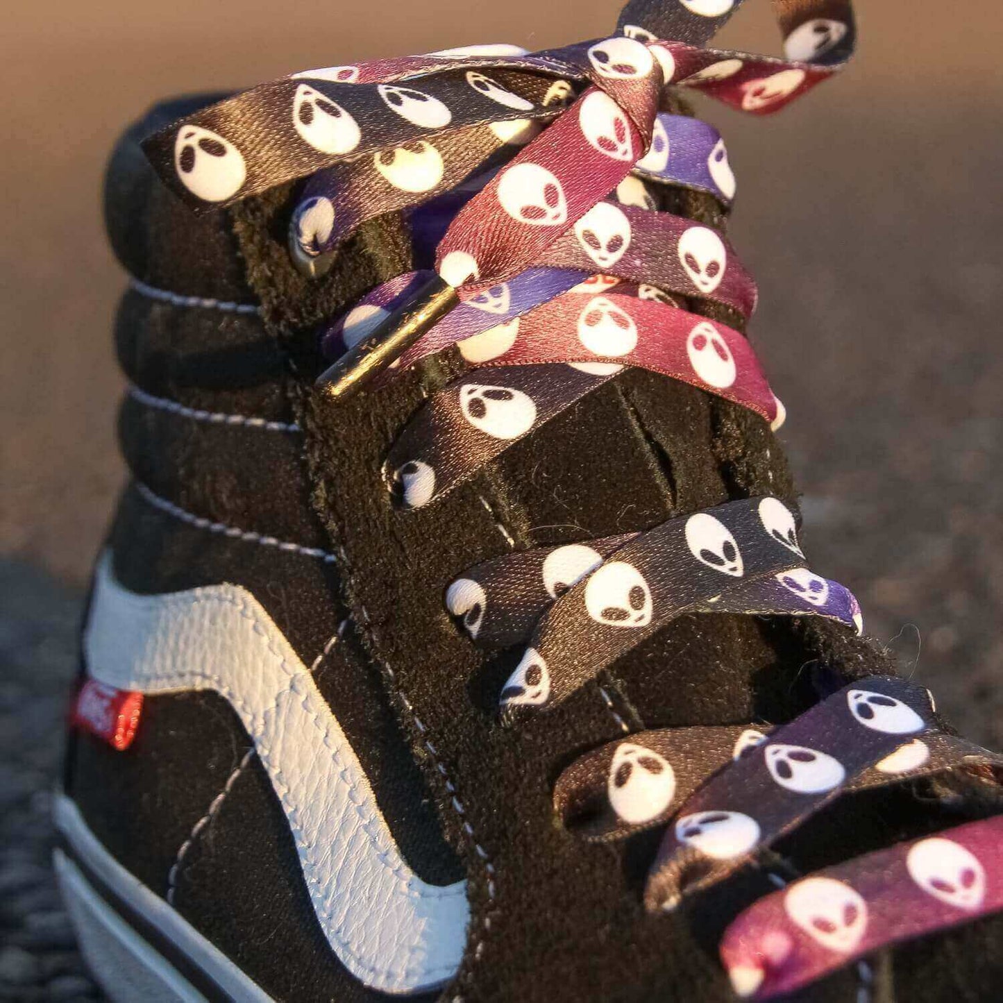 Alien Shoelaces | Flat Printed Shoelaces | 100% Recycled Materials | Adult & Kids Sizes